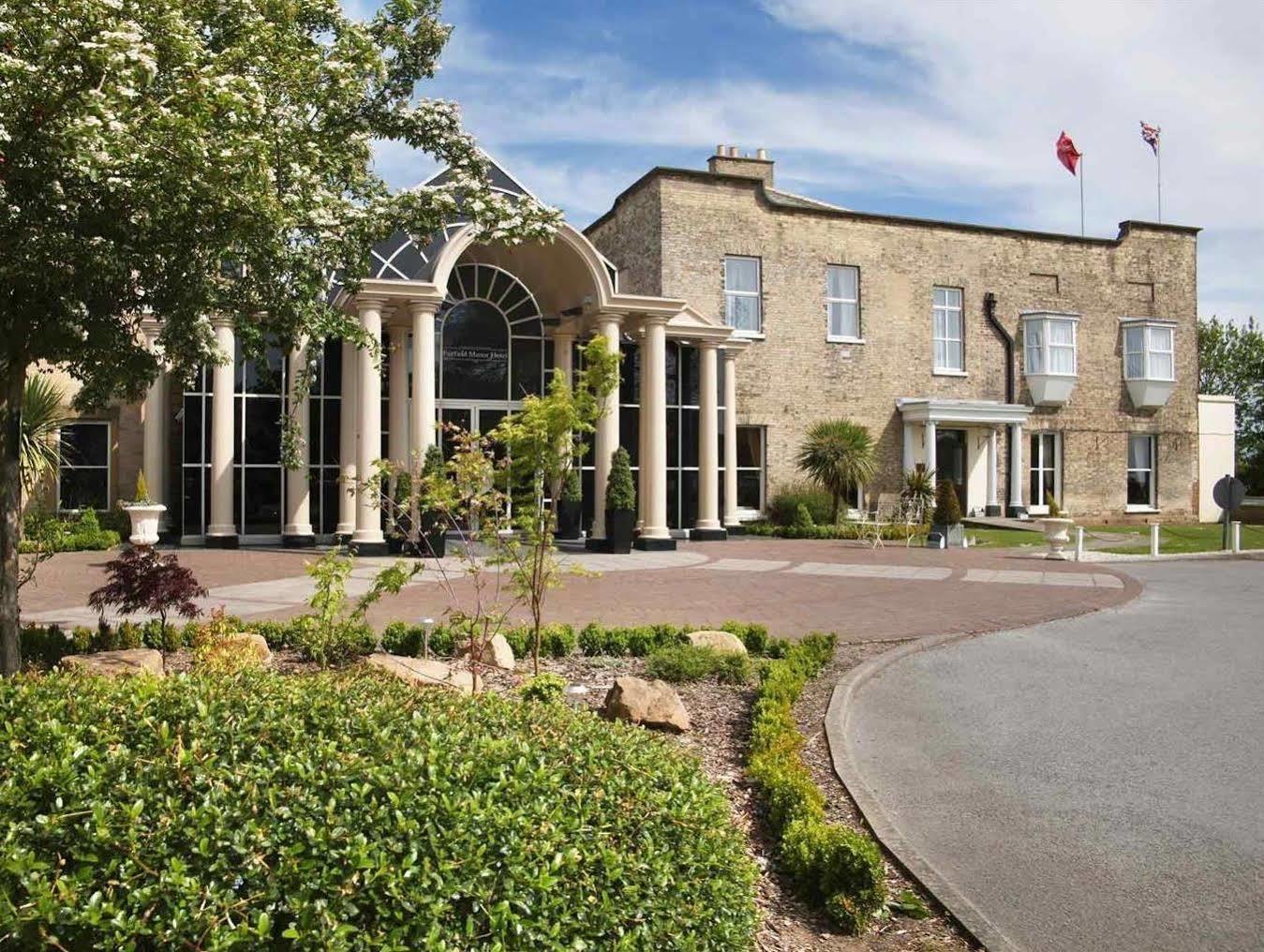 Mercure York Fairfield Manor Hotel Exterior photo