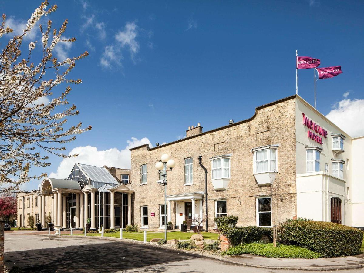 Mercure York Fairfield Manor Hotel Exterior photo